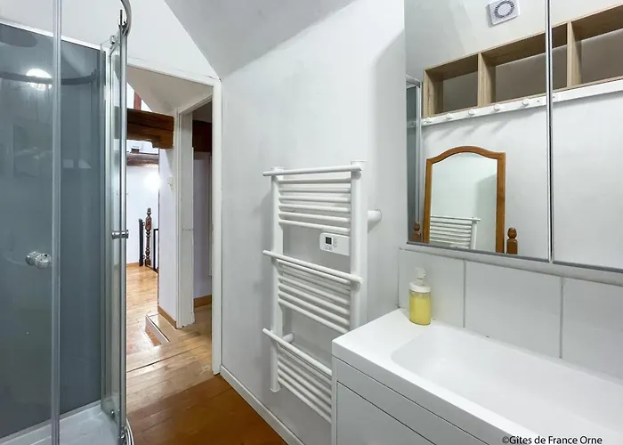 Maison Calme Avec Spa, Piscine Chauffee Et Jardin En Normandie - Fr-1-497-254