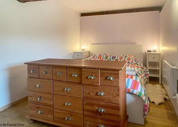 Holiday home Maison Calme Avec Spa, Piscine Chauffee Et Jardin En Normandie - Fr-1-497-254 *